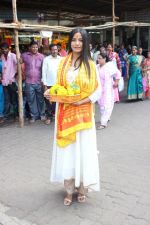 Poonam Pandey Visit Siddhivinayak Temple For Blessings on 19th May 2017
